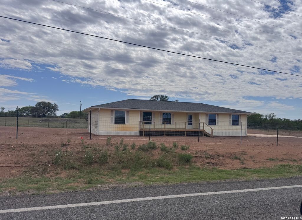 Photo of 899 Fm 1346, La Vernia, TX 78121 (MLS # 1956485)