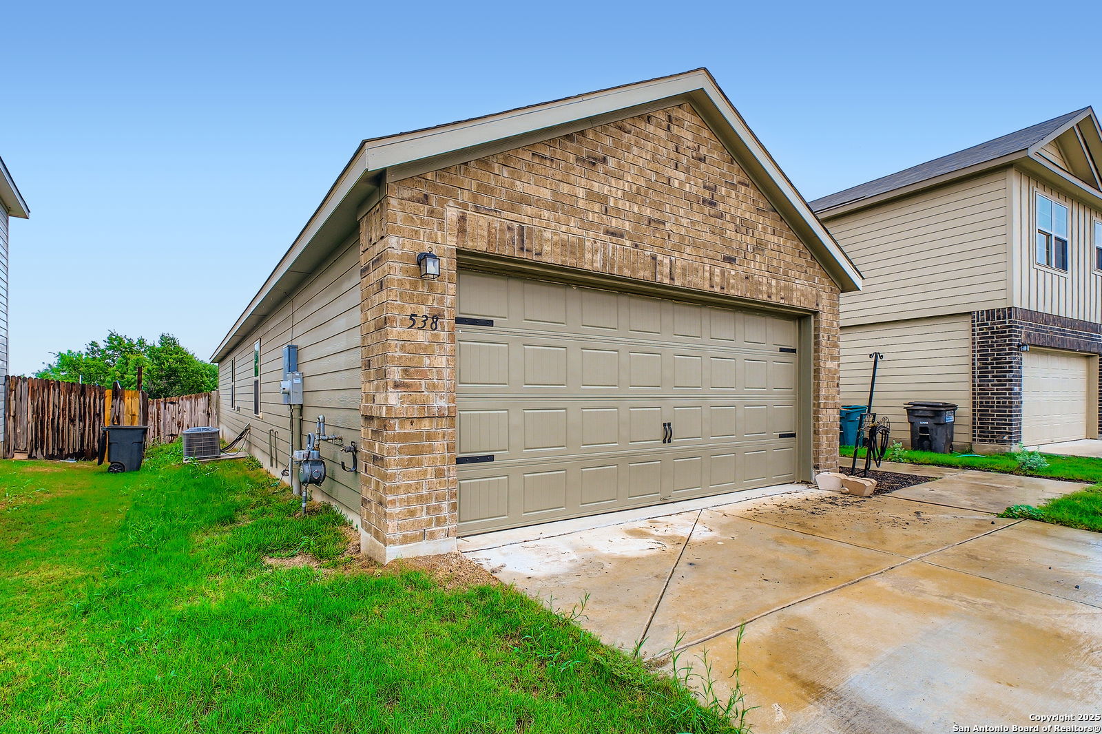 538 Retama Pass