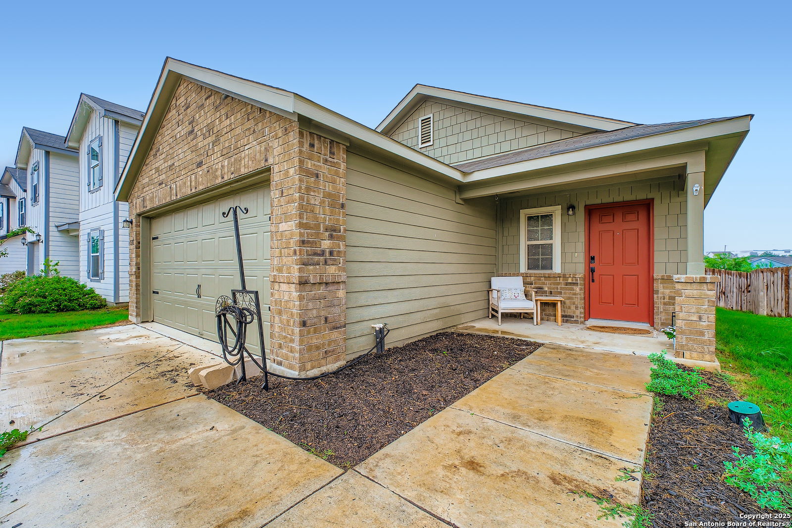 538 Retama Pass