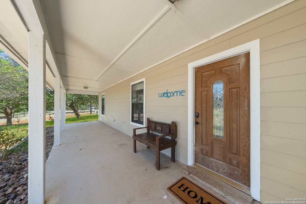 Photo of 1227 CR 104, Floresville, TX 78114 (MLS # 1917783)