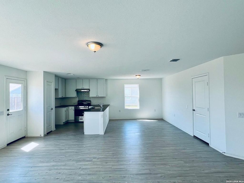 Photo of 10135 Ana Heights, San Antonio, TX 78224 (MLS # 1955366)