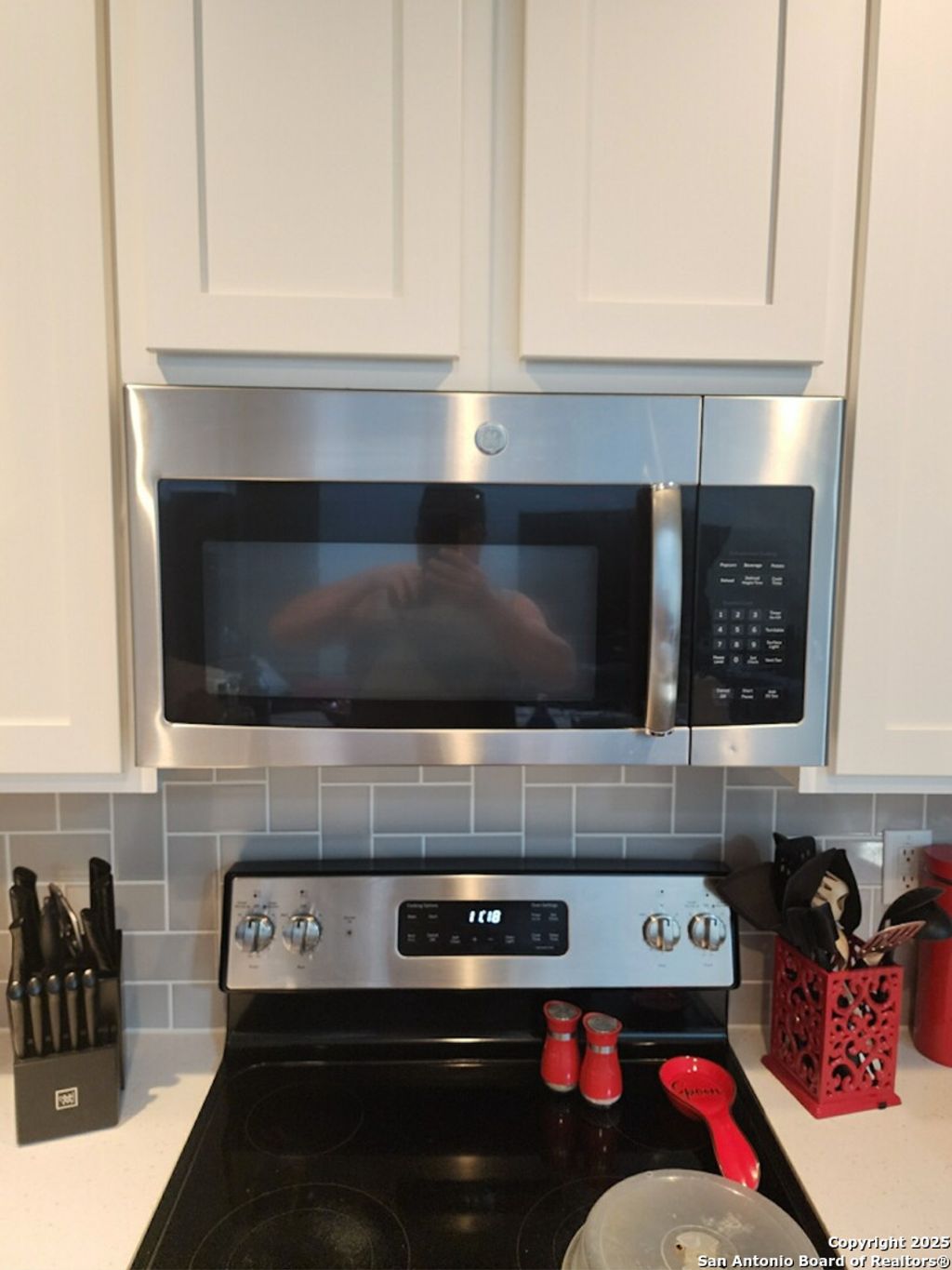 Photo of 4142 ST. CHARLES BAY, San Antonio, TX 78229 (MLS # 1932708)