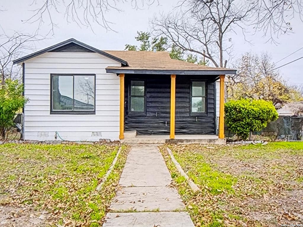Photo of 701 LINARES ST, San Antonio, TX 78225 (MLS # 1956850)