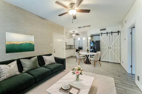Property photo of 8655 Datapoint Dr 203b, San Antonio, TX 78229