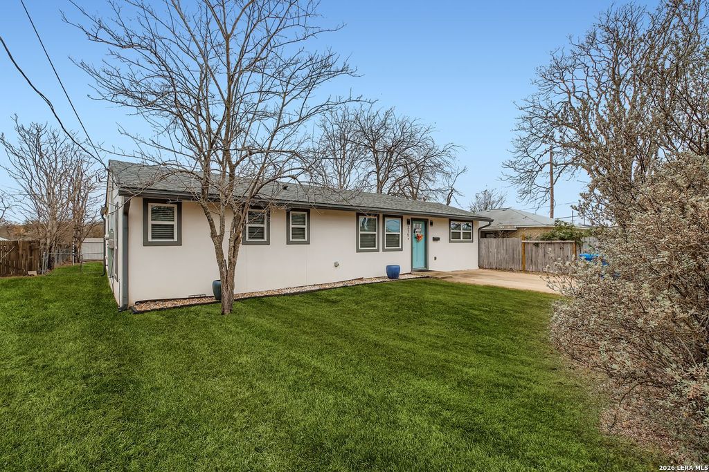 Photo of 315 N Mimosa, Kerrville, TX 78028 (MLS # 1936365)