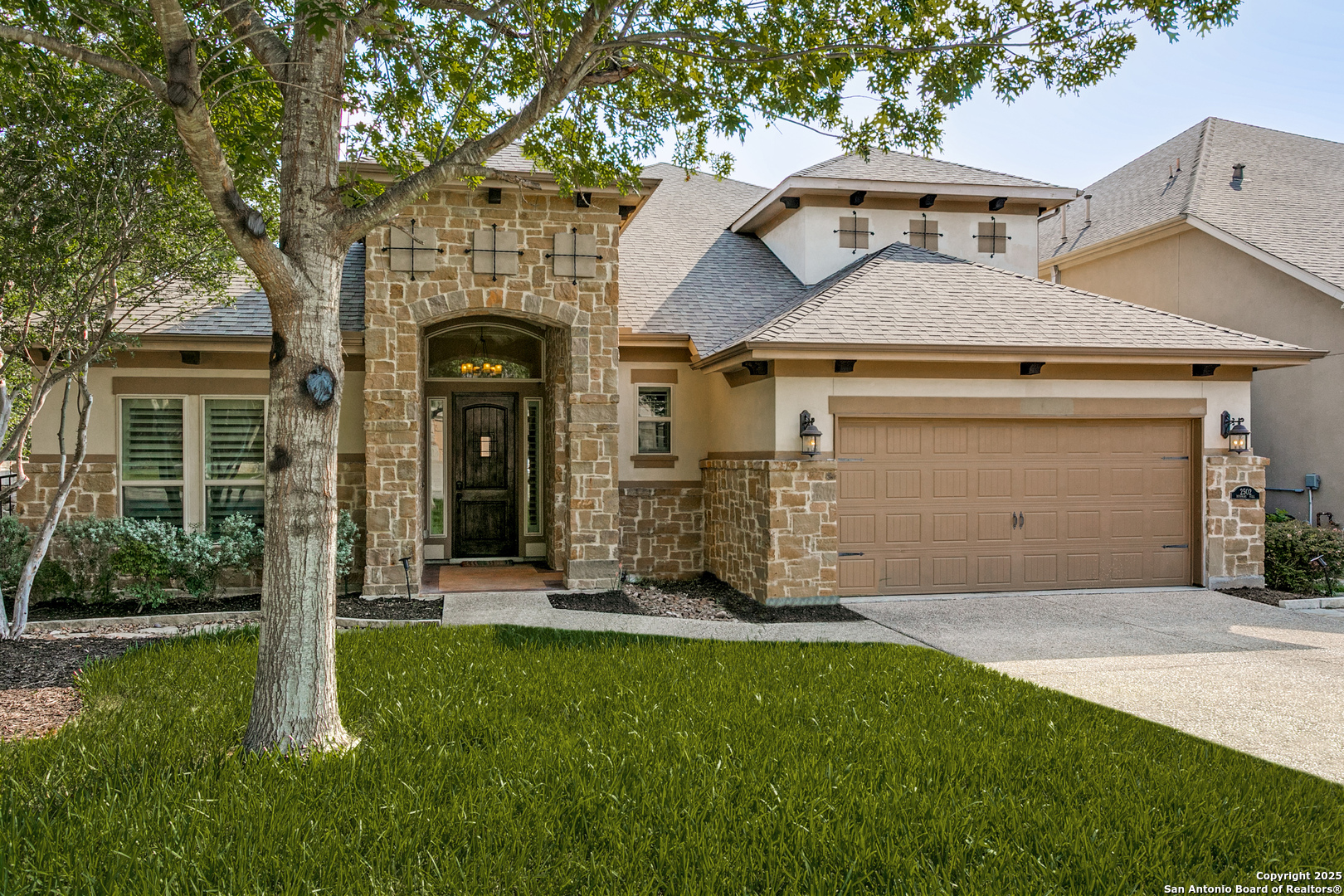 2502 Dunmore Hill