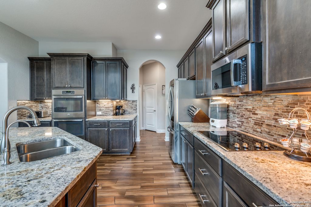 Photo of 813 rye moon, Cibolo, TX 78108 (MLS # 1913171)