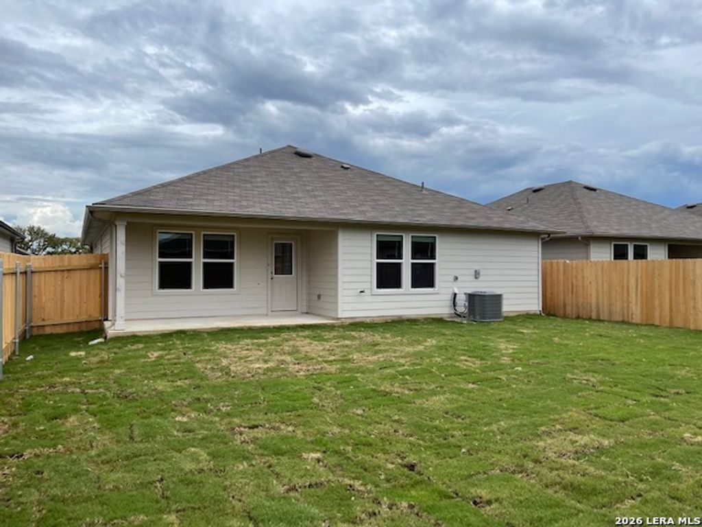 Photo of 925 Armadillo, Seguin, TX 78155 (MLS # 1940418)