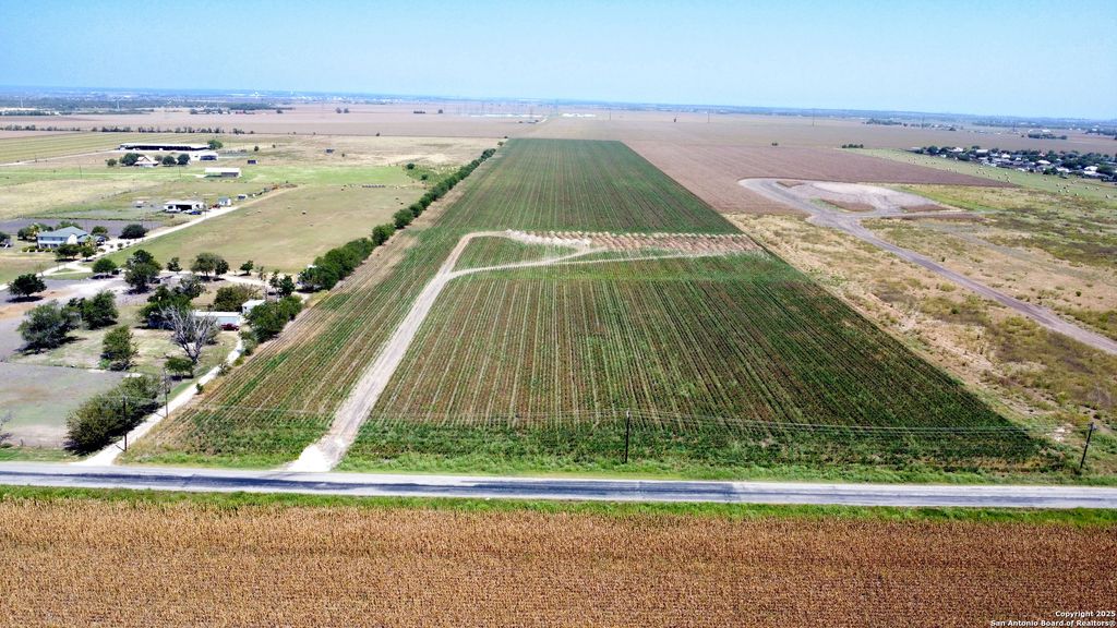 Photo of 0 Cordova, Seguin, TX 78155 (MLS # 1893504)