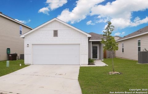 5407 Malakoff Converse TX 78109