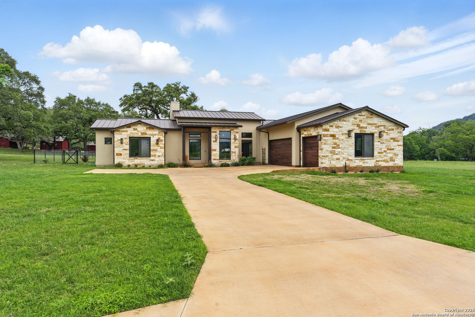 821 Bingham Lane