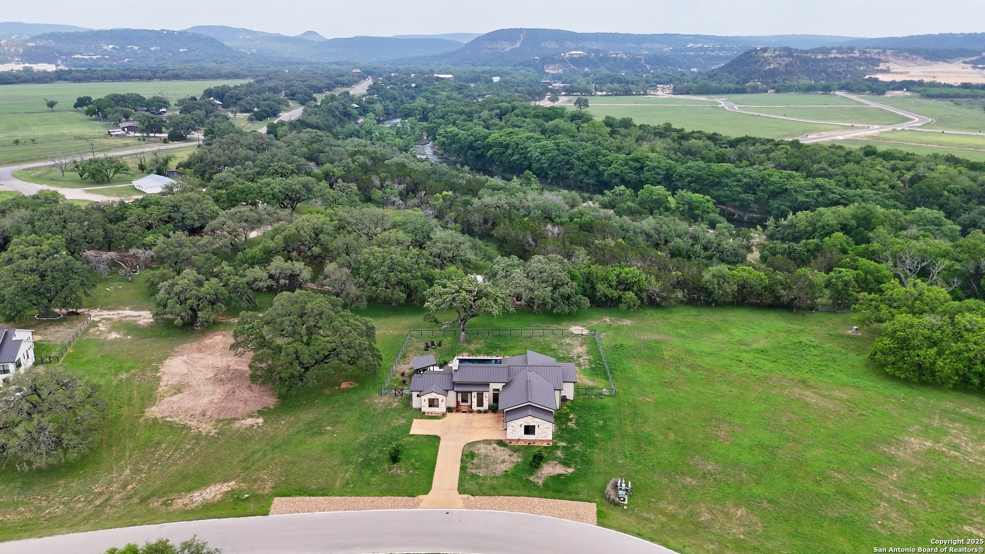 821 Bingham Lane