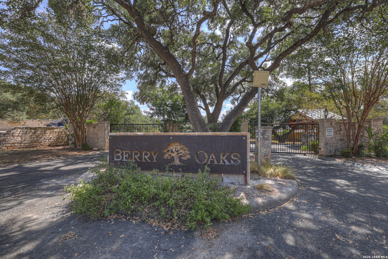 257 Berry Oaks Dr