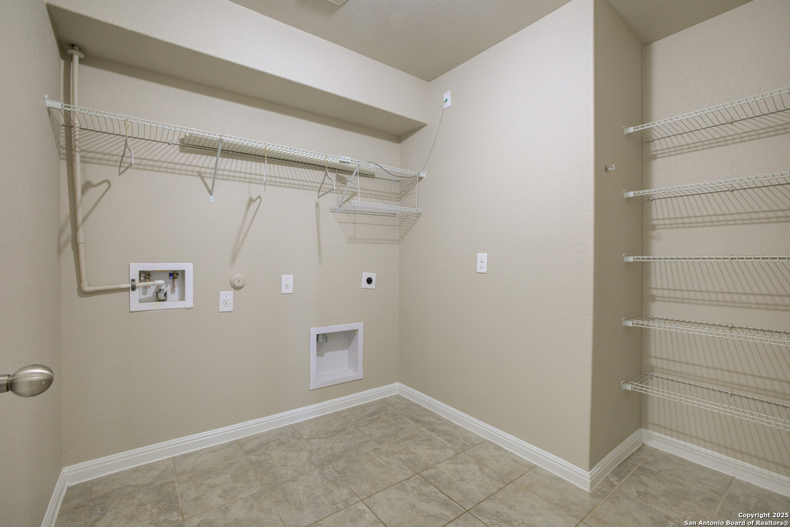 New Braunfels, Texas 78130, United States, 4 Bedrooms Bedrooms, ,2 BathroomsBathrooms,Residential,Active,16842