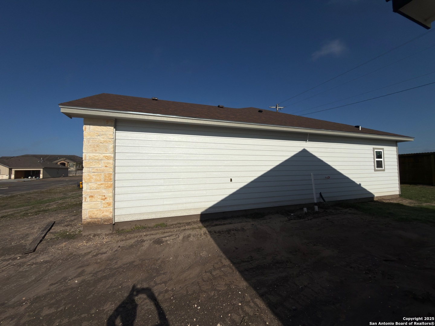 1541 NE Maryville Loop