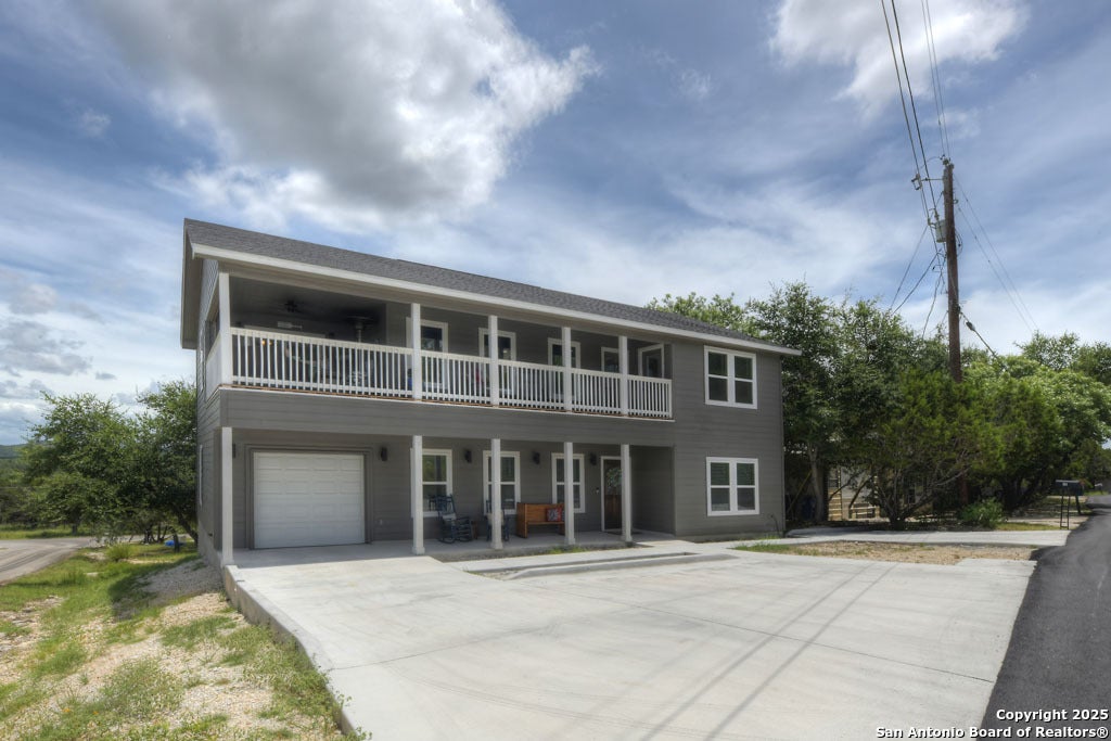 Photo of 624 Highland, Canyon Lake, TX 78133 (MLS # 1941665)