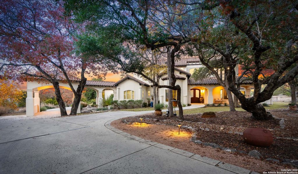 Photo of 101 River Crossing, Boerne, TX 78006 (MLS # 1932871)