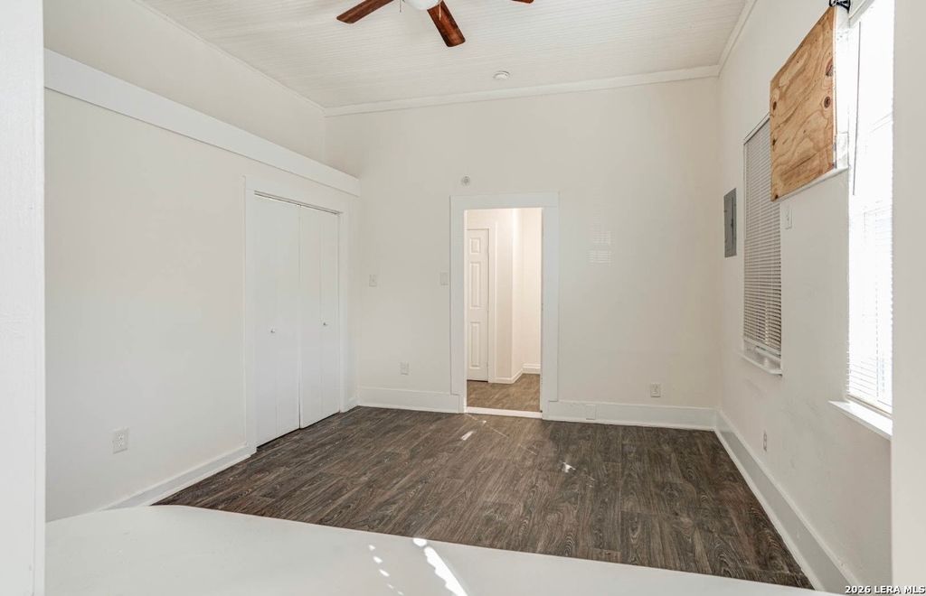 Photo of 3430 S Flores 4 #4, San Antonio, TX 78204 (MLS # 1959885)