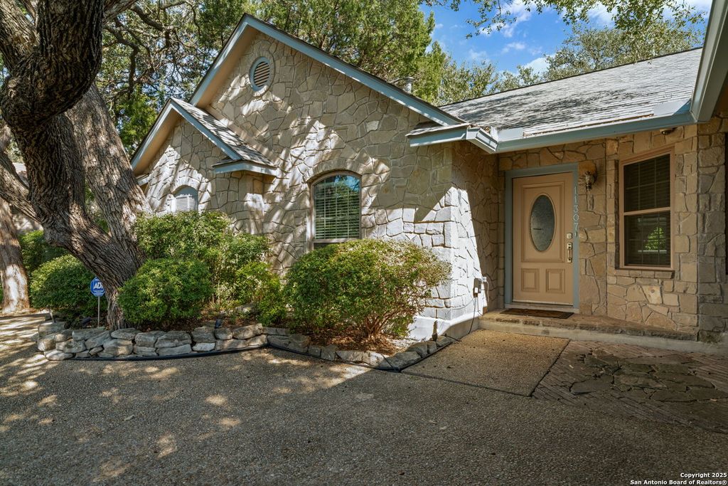 Photo of 11307 Woodridge Forest, San Antonio, TX 78249 (MLS # 1916151)