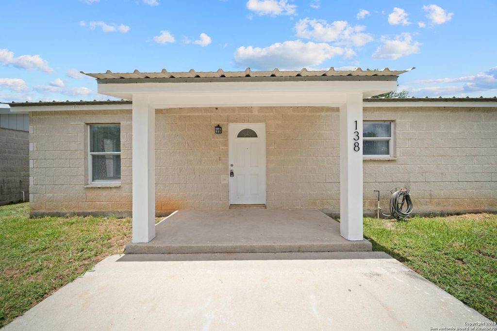 Photo of 138 &amp; 140 Shawn Lane, Seguin, TX 78155 (MLS # 1889971)