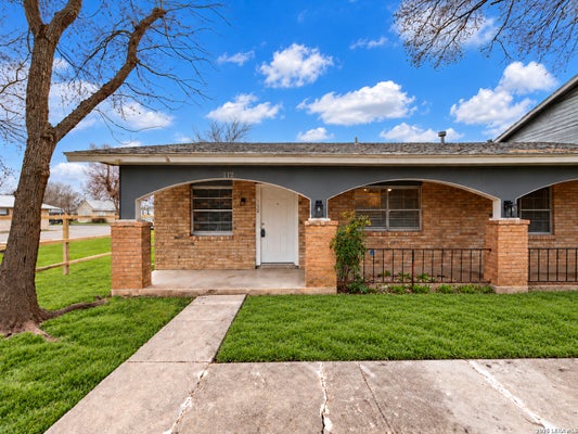 311 E SAN ANTONIO AVE APT 112, BOERNE, TX 78006 - Image b445203fccb48bbc28499e9cd484e5dd/426932442