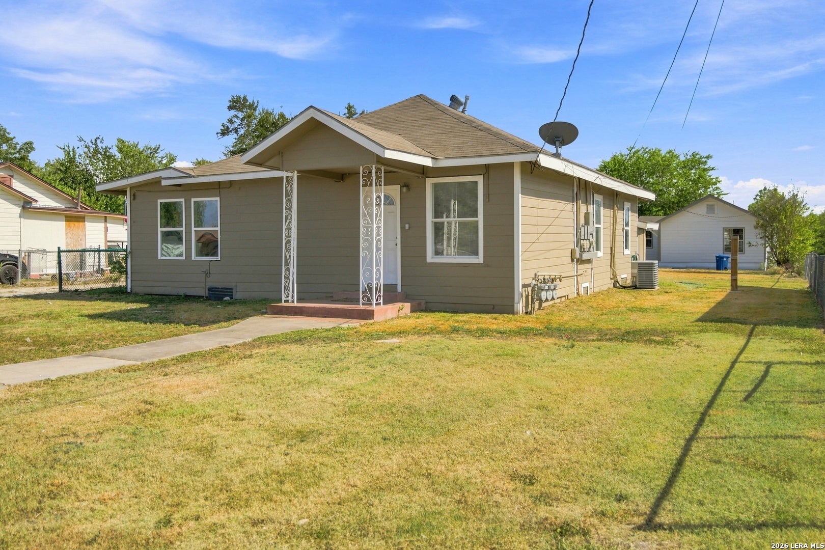 628 MONTICELLO CT