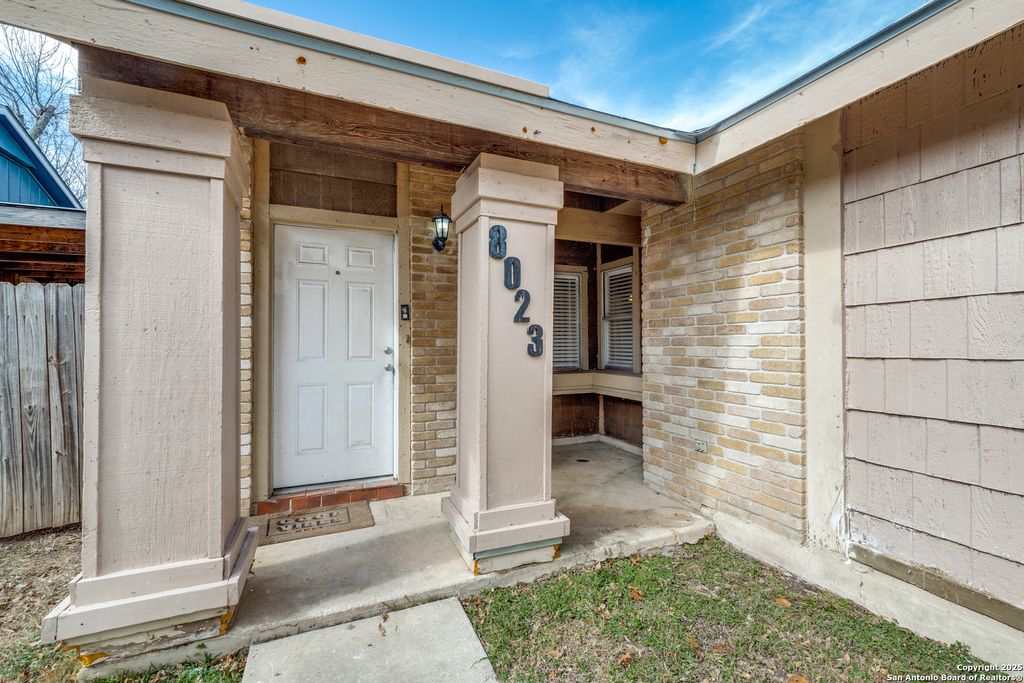 Photo of 8023 laurel, San Antonio, TX 78250 (MLS # 1955783)