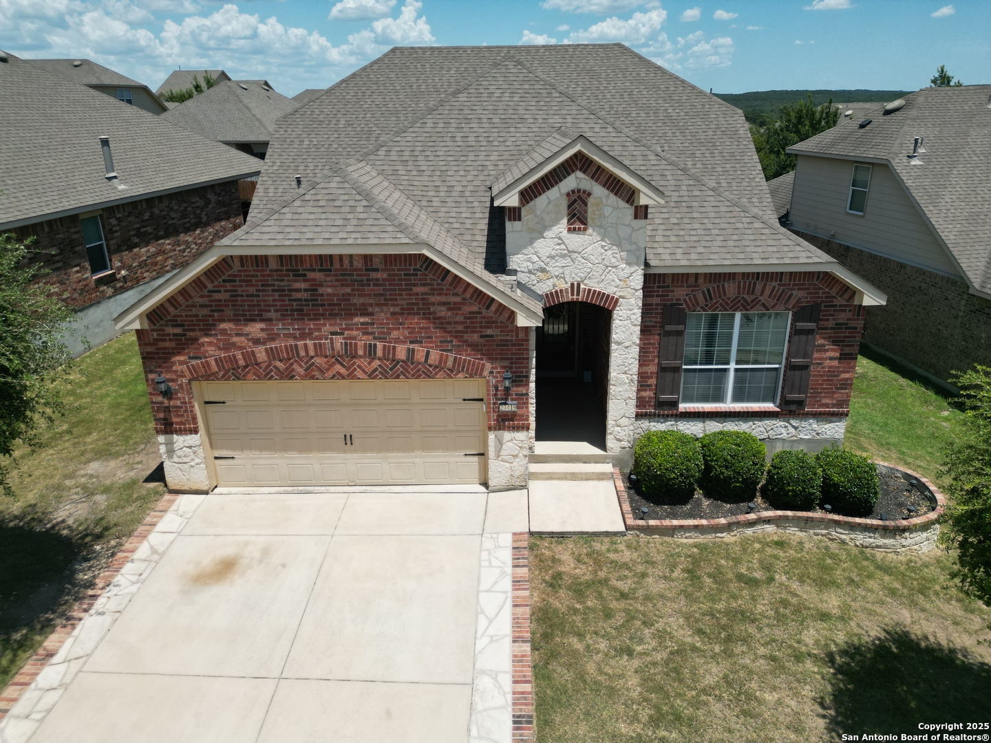 27419 Valle Bluff