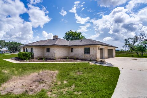 A home in Bandera