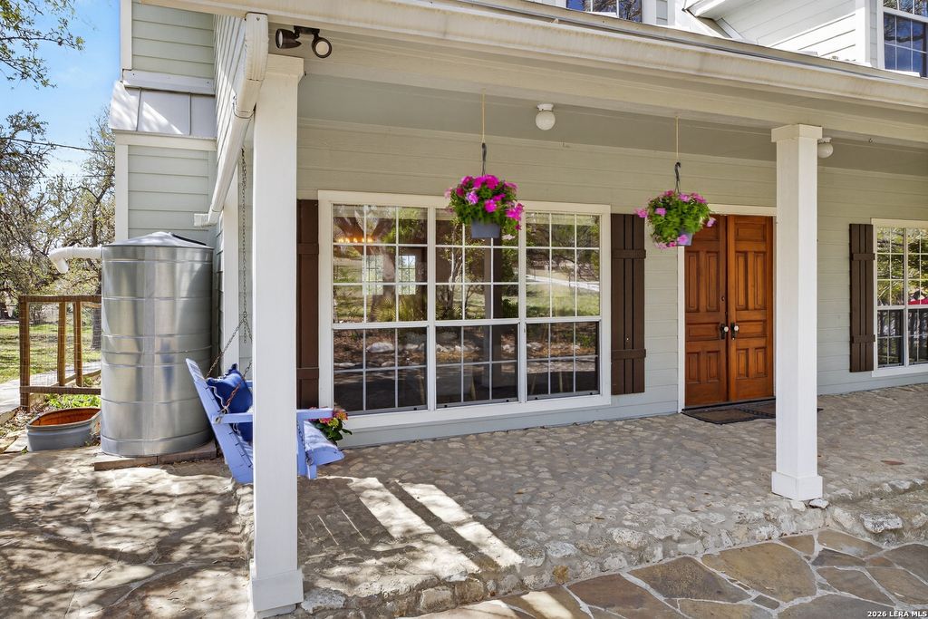 Photo of 133 Juniper, Boerne, TX 78006 (MLS # 1954318)