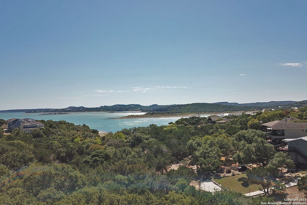 Photo of 1118 Stagecoach Dr, Canyon Lake, TX 78133 (MLS # 1880281)