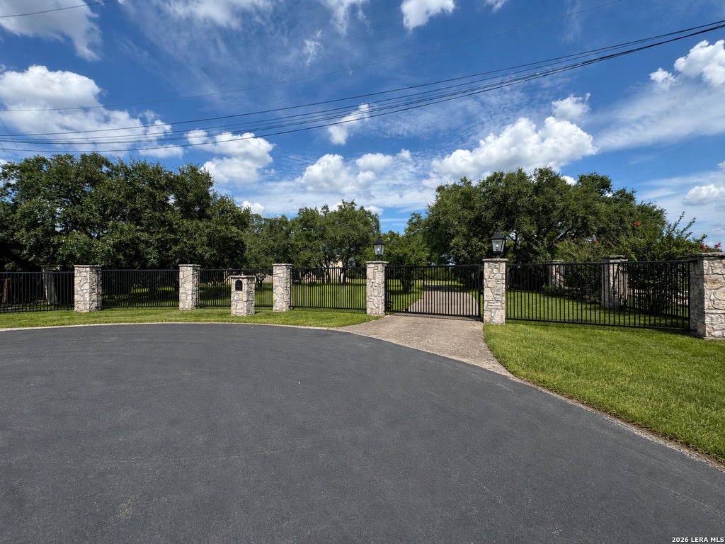 Photo of 7910 Triple Crown, Boerne, TX 78015 (MLS # 2007682)