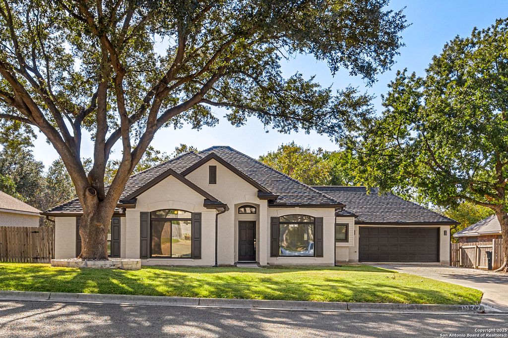 Photo of 1922 Shield, New Braunfels, TX 78130 (MLS # 1920776)