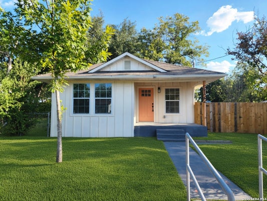 2122 HICKS AVE, SAN ANTONIO, TX 78210 - Image b4d2df4e270c026eb4dfdaa82a58e810/2799493719