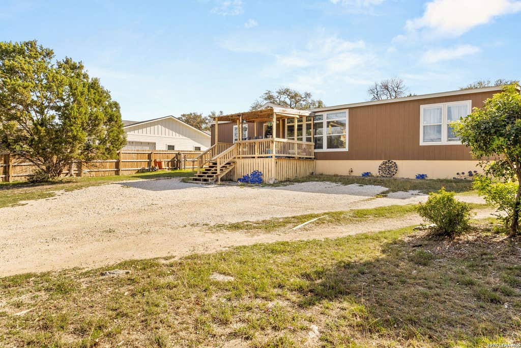 Photo of 429 Buck Run, Canyon Lake, TX 78133 (MLS # 1947917)