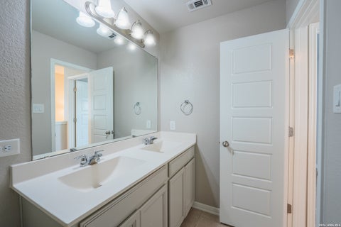 Tiny photo for 13311 Badlands Bnd, St Hedwig, TX 78152 (MLS # 1972136)