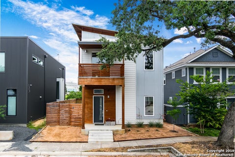 Photo of 619 LEIGH ST, San Antonio, TX 78210 (MLS # 2020139)