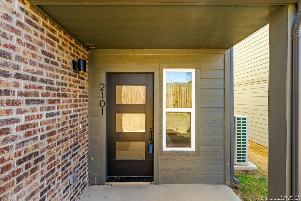Photo of 419 Ira Avenue 1102 #1102, San Antonio, TX 78209 (MLS # 1875887)