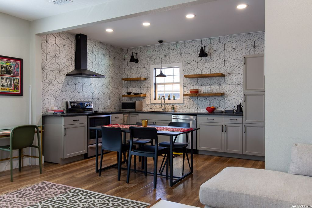 Photo of 139 Palo Blanco, San Antonio, TX 78210 (MLS # 1943085)