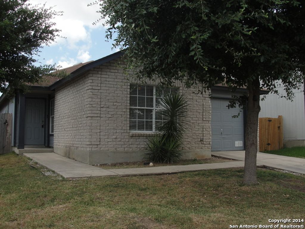 Photo of 10128 SUNSET PL, San Antonio, TX 78245 (MLS # 1943495)