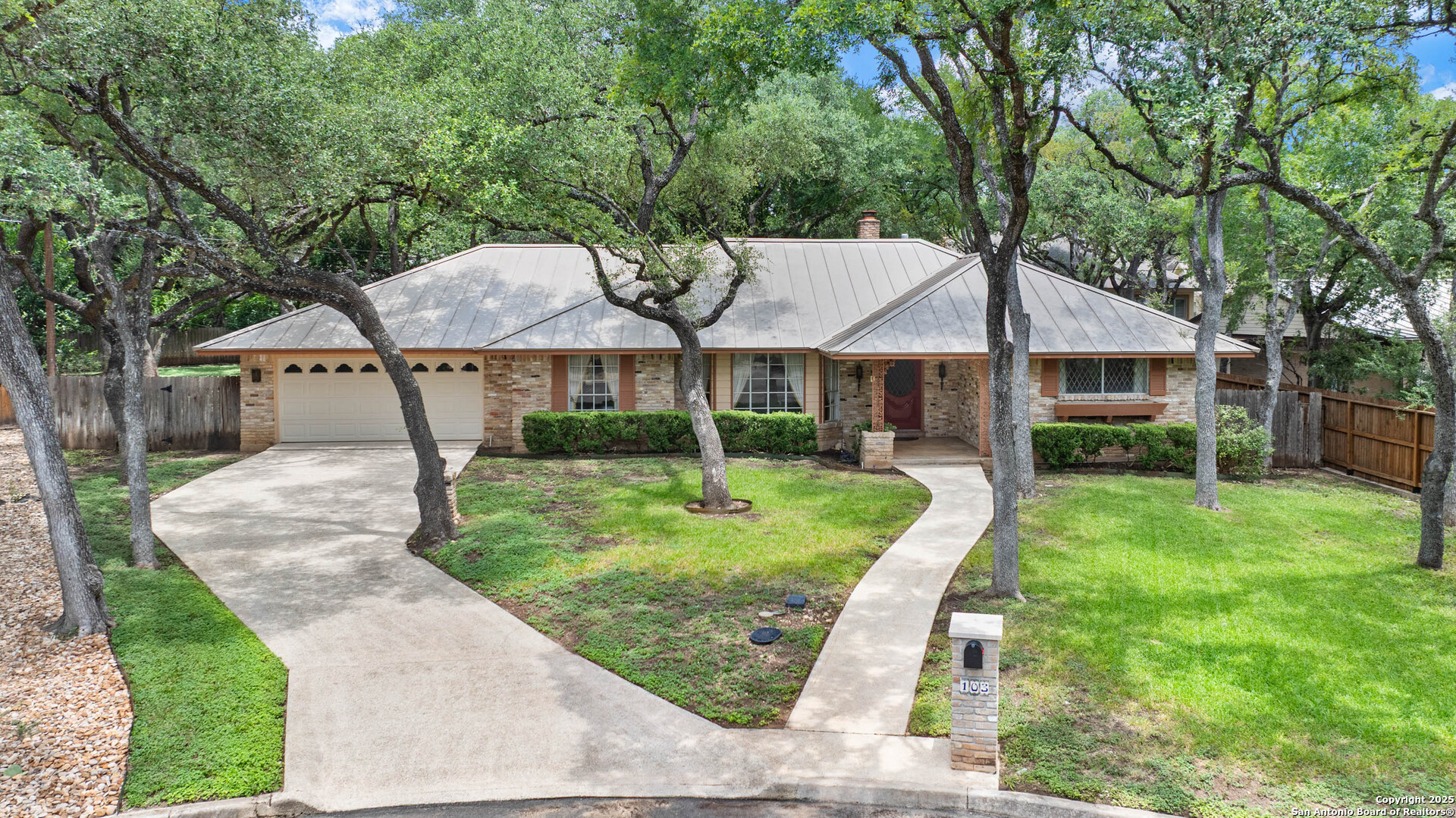 103 Vuewood St