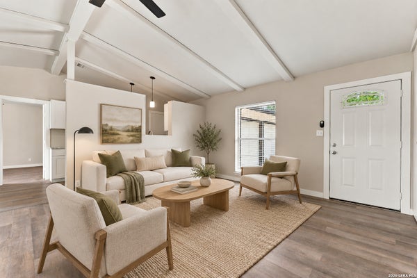 106 WOODVIEW DR, SAN ANTONIO, TX 78233 - Image b5514bee2be2d6053fc88fa9d31a664c/189082356
