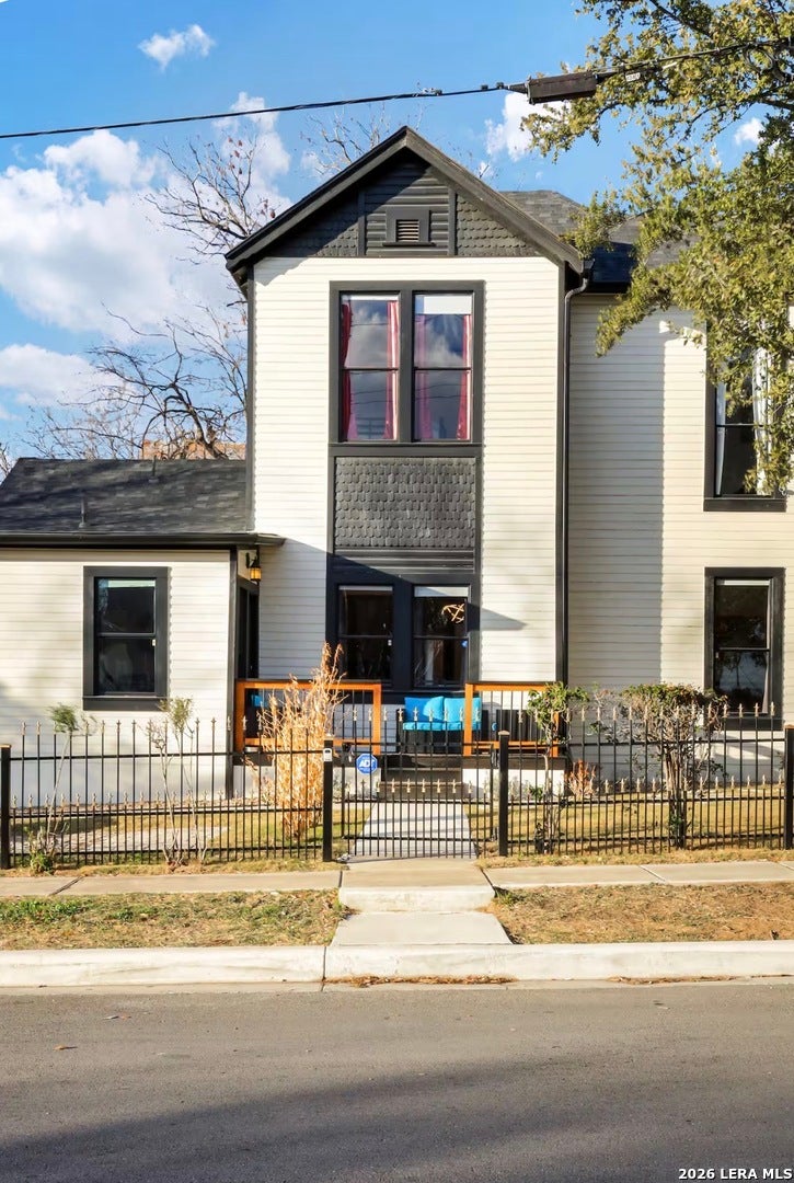 Photo of 1003 N HACKBERRY ST, San Antonio, TX 78202 (MLS # 2023987)