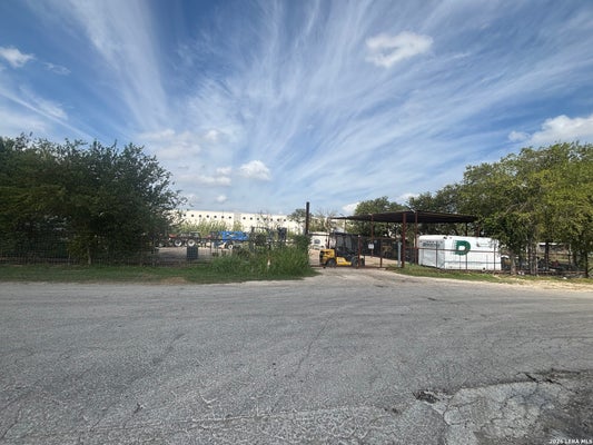 2791 CHLOE DR, CONVERSE, TX 78109 - Image b571f3eb2e3ba45ebc56eee7d7fc3436/2870793568