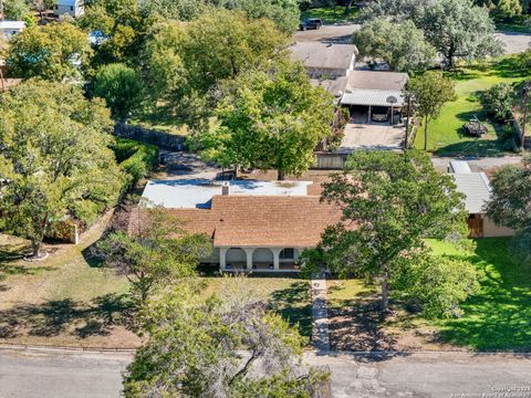 A home in Uvalde