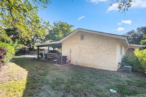 A home in Uvalde