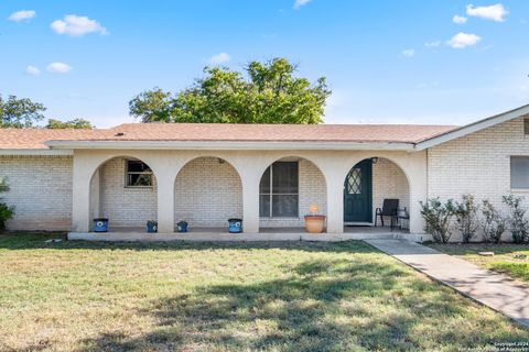 A home in Uvalde