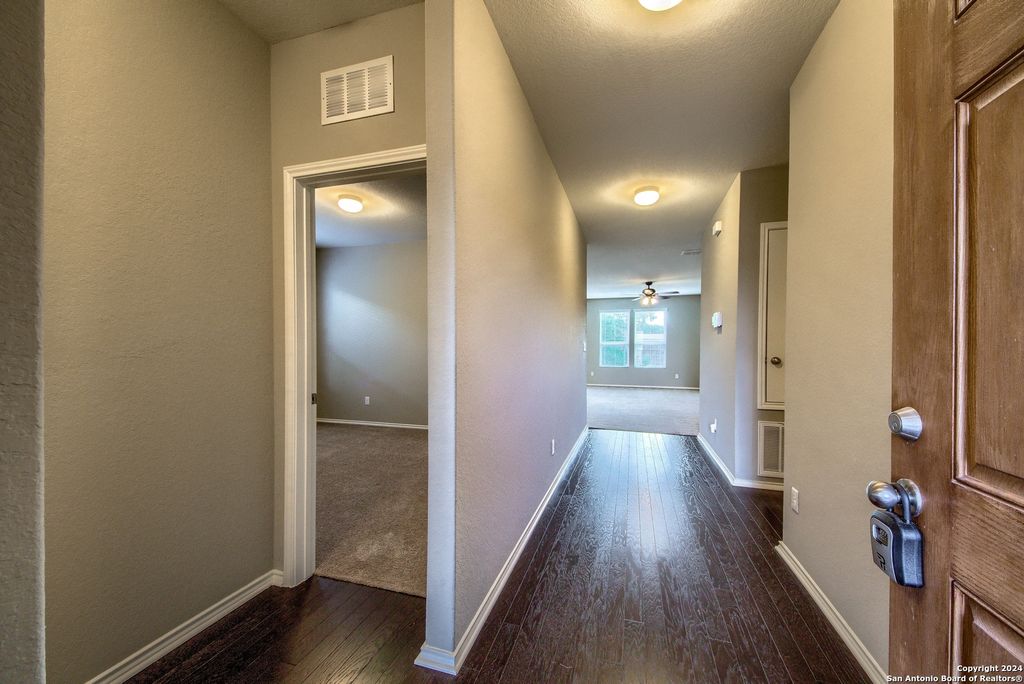 Photo of 10606 Century Farm, Converse, TX 78109 (MLS # 1928367)