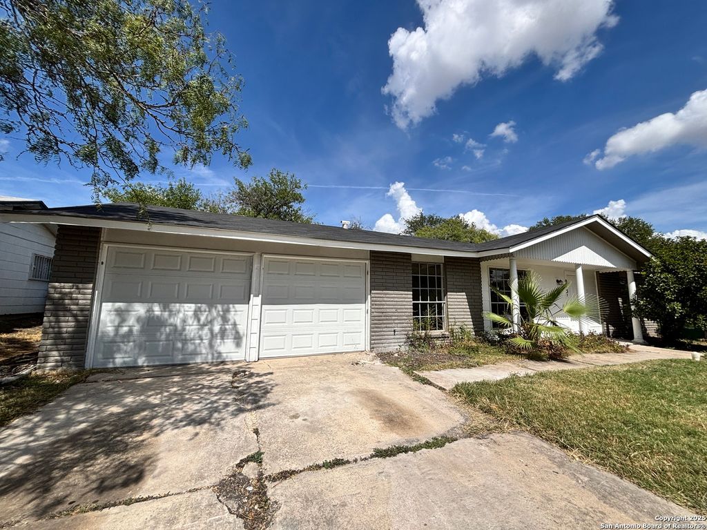 Photo of 9131 Mobile Bay, San Antonio, TX 78245 (MLS # 1884624)