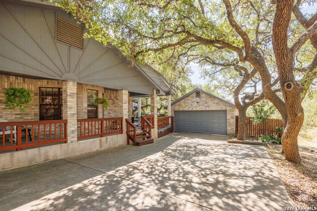 Photo of 112 Golden Morn, San Antonio, TX 78260 (MLS # 2016047)